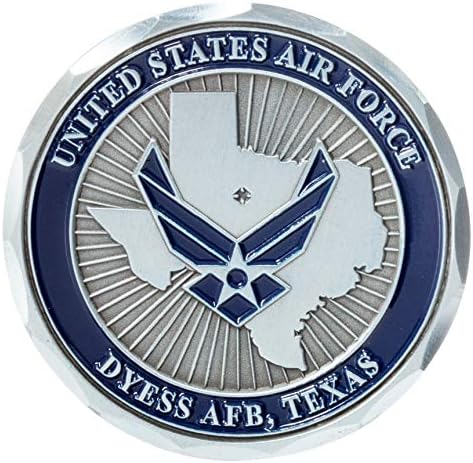 United States Air Force USAF Dyess Base AFB C-130J Challenge Coin i Blue baršun prikaz